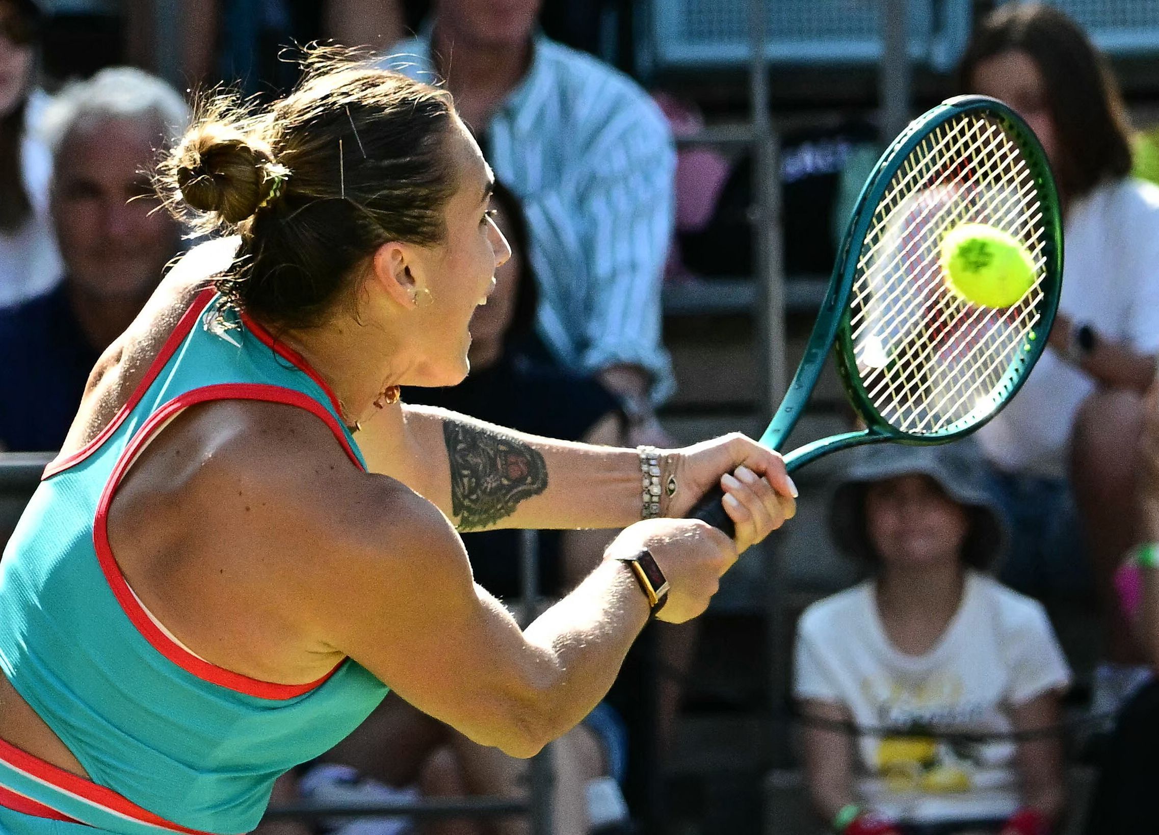 爱游戏官网-关于赛地聚焦：欧超杯国际比赛日热度飙升，多伦多猛龙复出首秀，悬念犹存，数据趋势出现新变化的信息